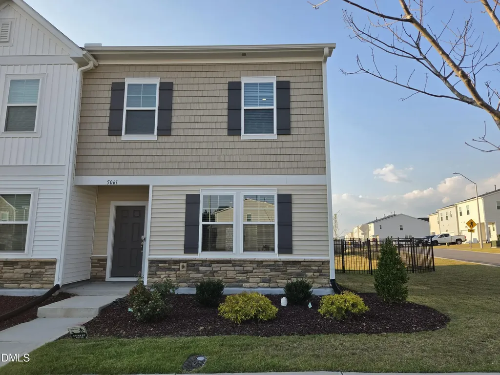 5061 Microcline Trail Raleigh NC 27610