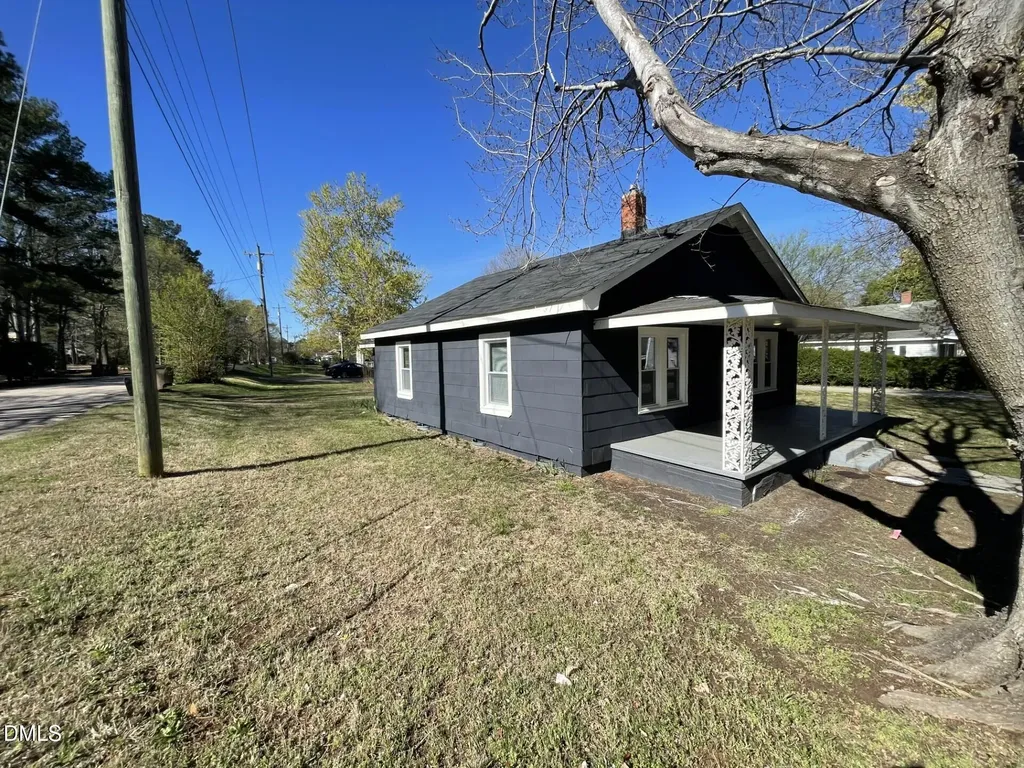 322 E Perry Avenue Wake Forest NC 27587