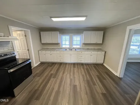 322 E Perry Avenue Wake Forest NC 27587