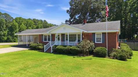 403 W Eason Street Macclesfield NC 27852