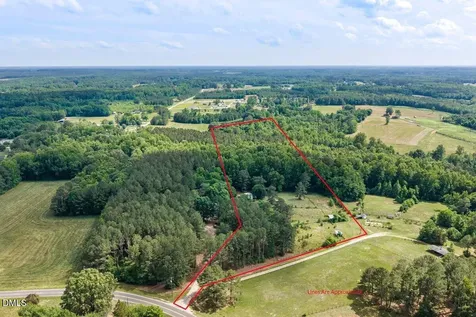 360 J B Leonard Road Castalia NC 27816