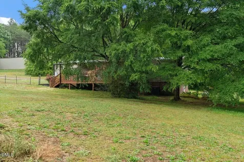 360 J B Leonard Road Castalia NC 27816