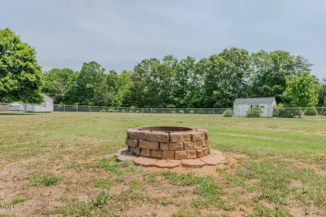 501 Casey Lane Mebane NC 27302