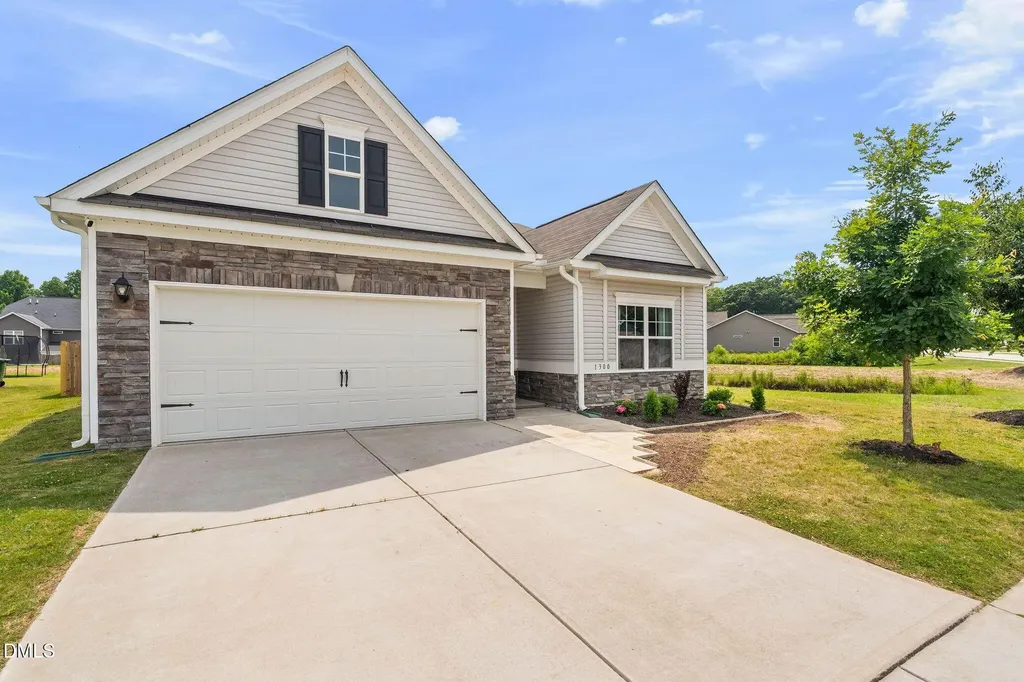 1300 London Meadow Way Fuquay Varina NC 27526
