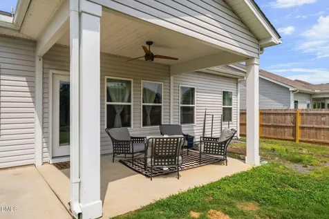 1300 London Meadow Way Fuquay Varina NC 27526
