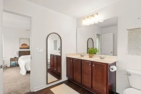 537 Duchart Lane Fuquay Varina NC 27526