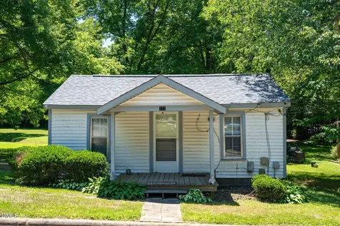 315 Holloway Street Cary NC 27513