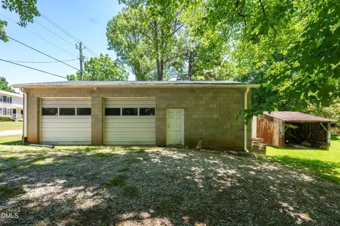 315 Holloway Street Cary NC 27513