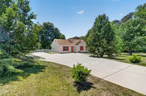 105 Stockbridge Drive Selma NC 27576