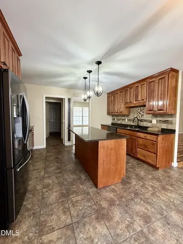 800 Carolina Drive Dunn NC 28334