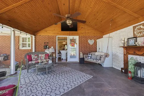 913 W Core Road Dunn NC 28334
