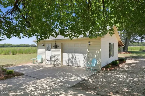 913 W Core Road Dunn NC 28334
