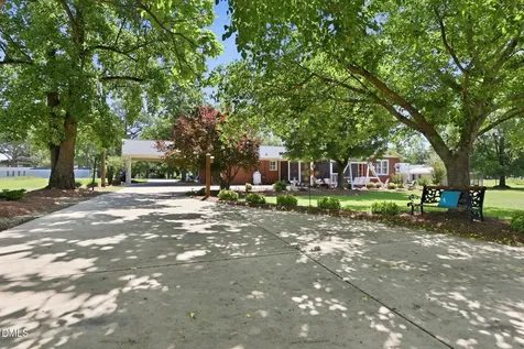 913 W Core Road Dunn NC 28334