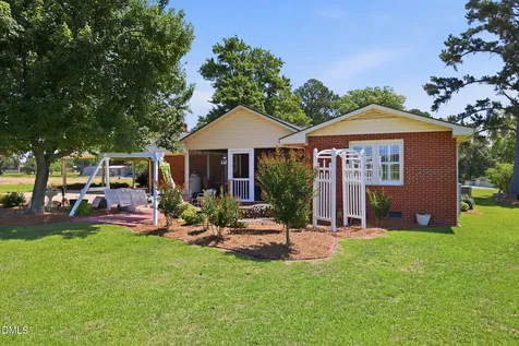 913 W Core Road Dunn NC 28334