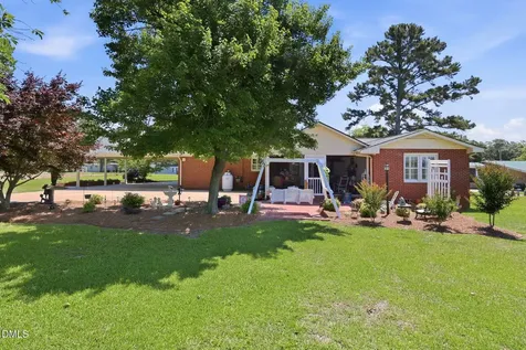 913 W Core Road Dunn NC 28334