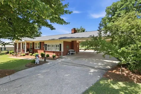 913 W Core Road Dunn NC 28334