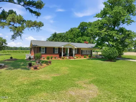 913 W Core Road Dunn NC 28334
