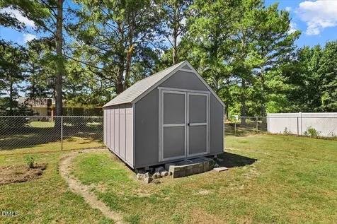 5606 Blanch Fields Lane Lucama NC 27851