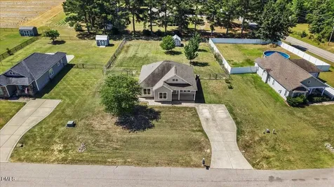 5606 Blanch Fields Lane Lucama NC 27851