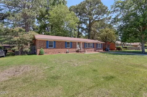 1808 Oakdale Drive W Wilson NC 27893