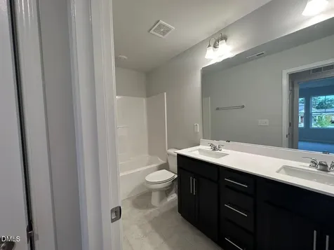 5124 Anamosa Street Raleigh NC 27610