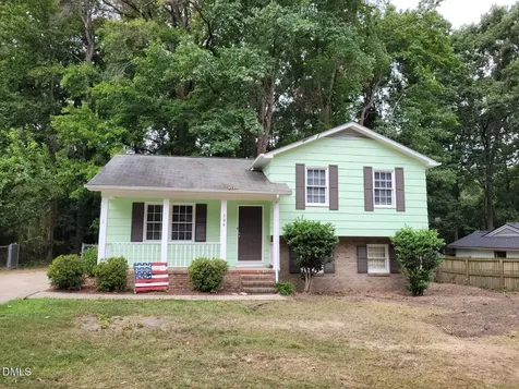 304 Holtz Lane Cary NC 27511