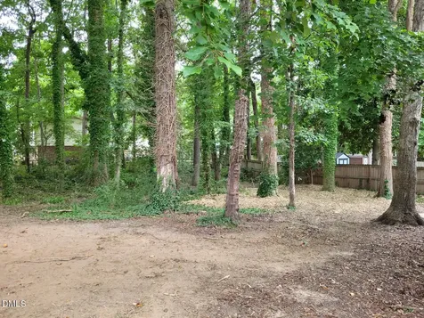 304 Holtz Lane Cary NC 27511