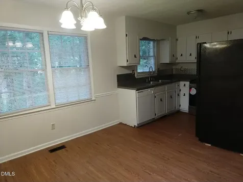 304 Holtz Lane Cary NC 27511