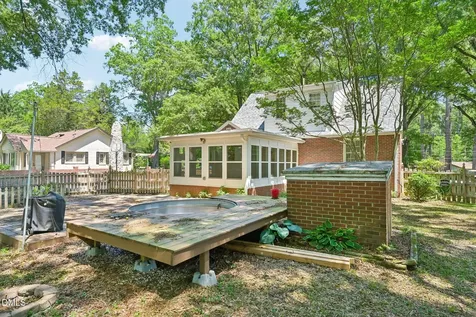 3016 Hope Valley Road Durham NC 27707