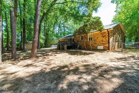 105 Nivens Court Garner NC 27529