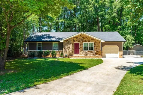 105 Nivens Court Garner NC 27529