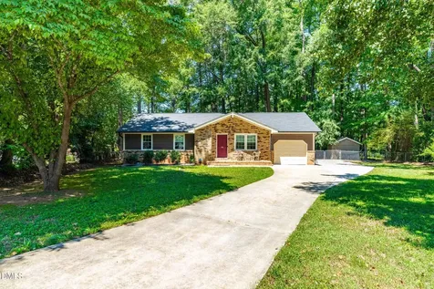 105 Nivens Court Garner NC 27529