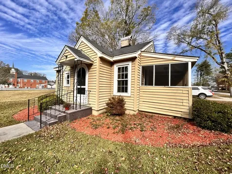 415 Caswell Street Smithfield NC 27577