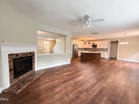 1812 Devonridge Drive Fuquay Varina NC 27526