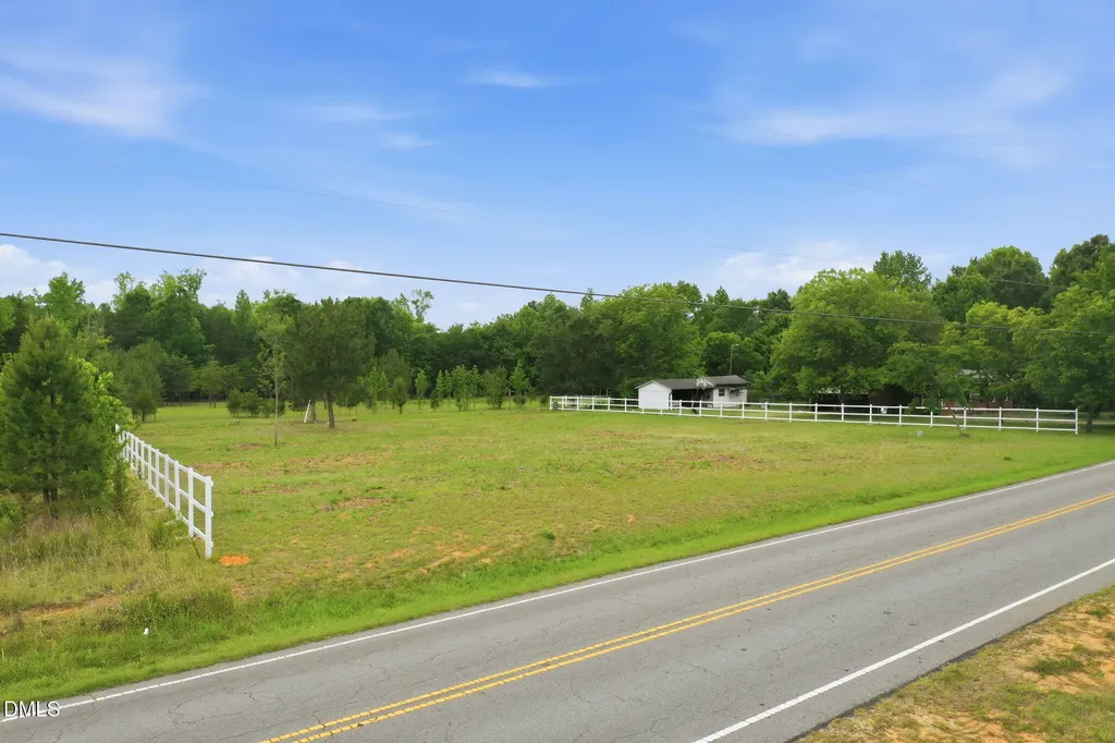 4584 Burch Bridge Road Burlington NC 27217