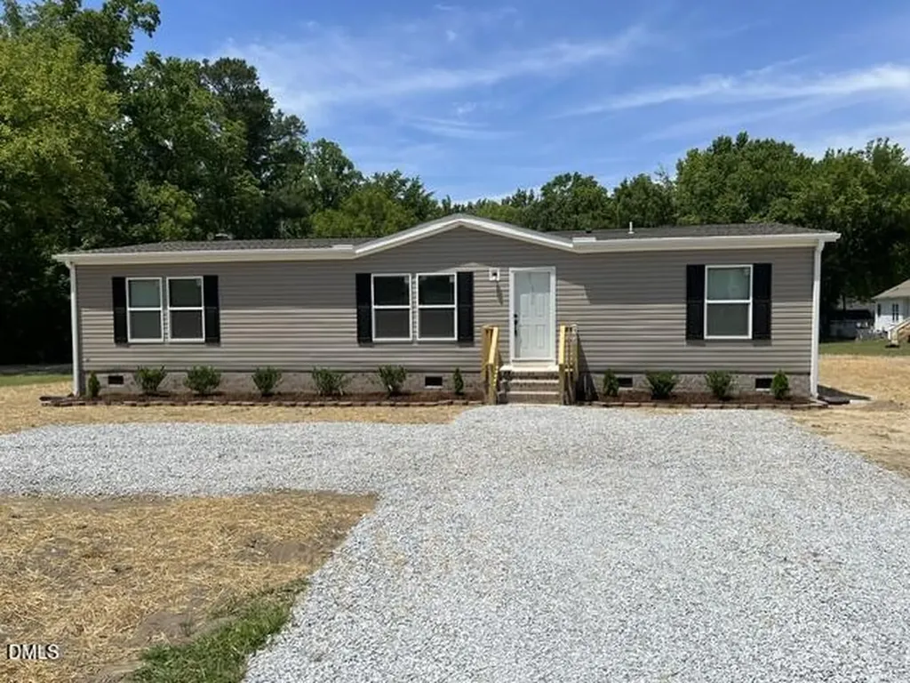 102 Endridge Lane Wilsons Mills NC 27527
