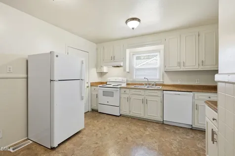 1711 Forest Road Durham NC 27705
