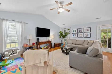 6 Coriander Court Durham NC 27713
