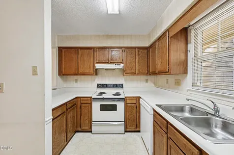 112 Hollow Oak Drive Durham NC 27713