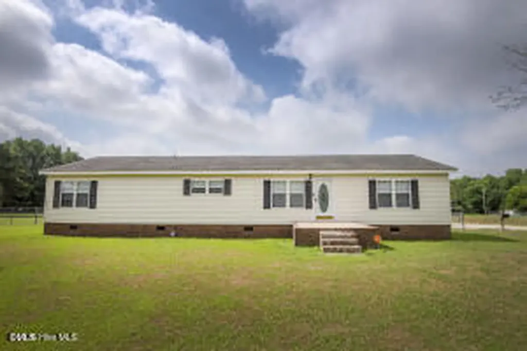 41 Stable Road Tarboro NC 27886