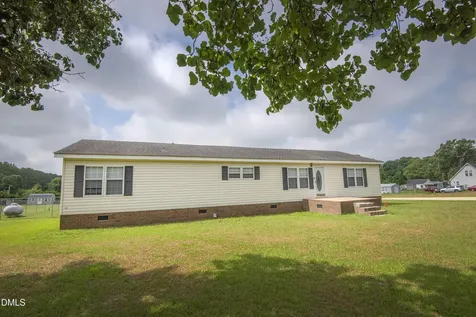 41 Stable Road Tarboro NC 27886