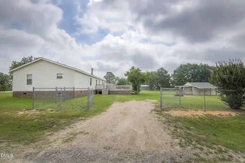 41 Stable Road Tarboro NC 27886