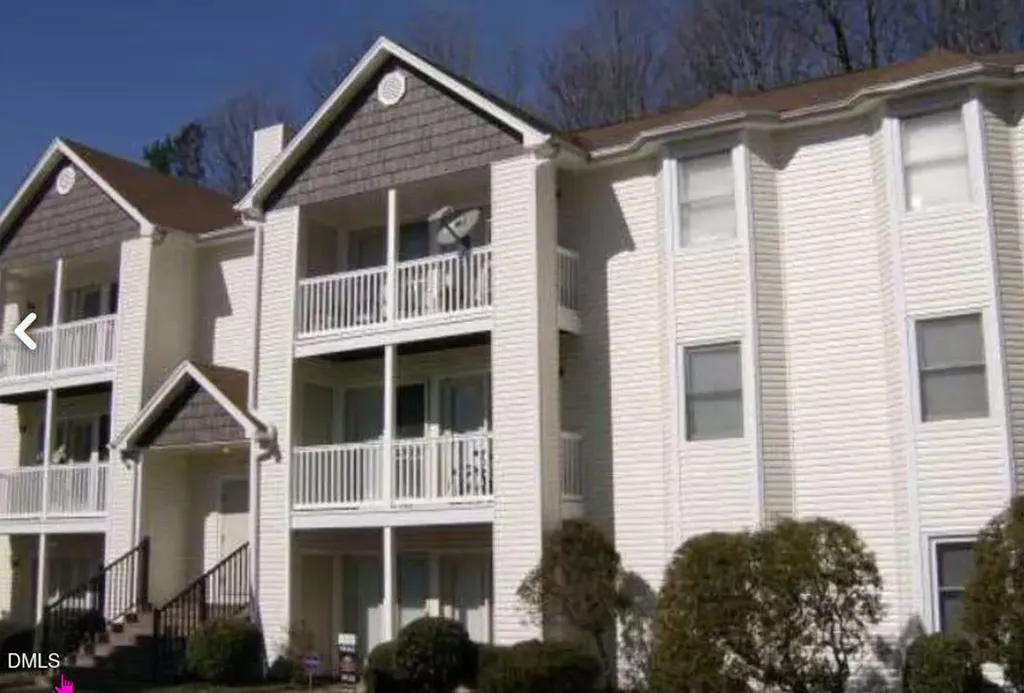 2328 W Vandalia Road Greensboro NC 27407
