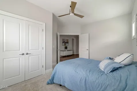 139 Grantham House Way Apex NC 27523