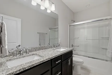 139 Grantham House Way Apex NC 27523