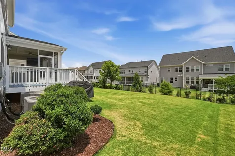 139 Grantham House Way Apex NC 27523