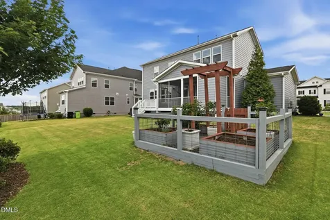 139 Grantham House Way Apex NC 27523