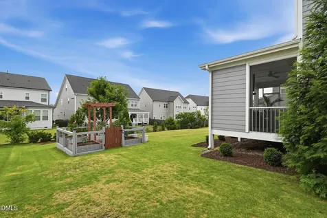 139 Grantham House Way Apex NC 27523