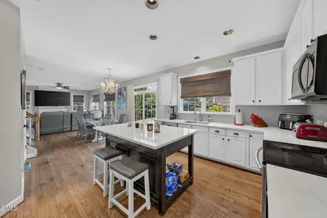 1258 Horsham Way Apex NC 27502