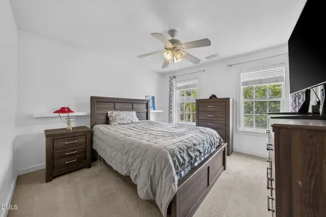1258 Horsham Way Apex NC 27502